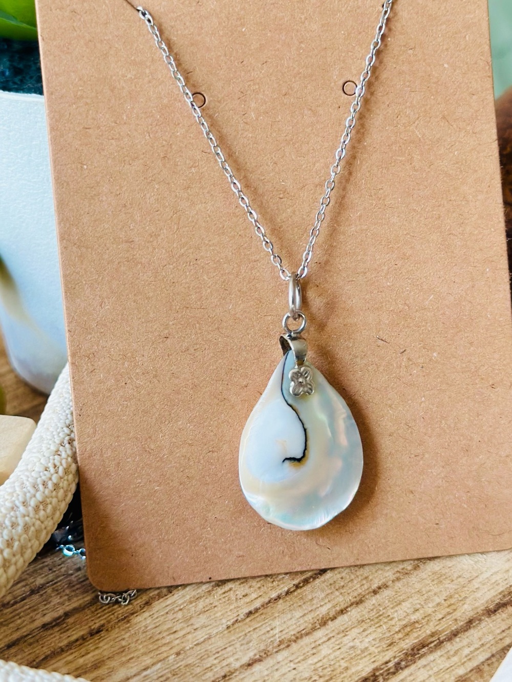 Sterling Silver Chain Necklace with White Iridescent Teardrop Shell Pendant NWT
